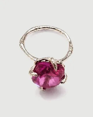 Small corundum ring