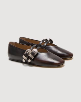 Leather slipper with buckle