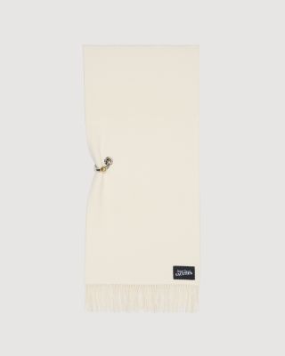 Wool scarf with buckle