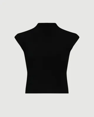 Sleeveless knit top