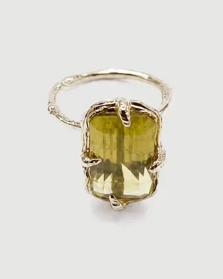 Lemon quartz ring